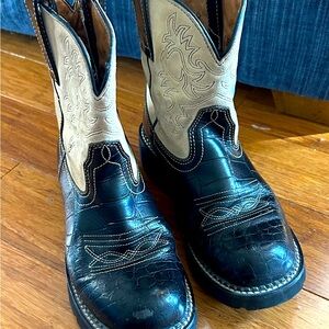 Size 7/37 Ariat Fatbaby boots